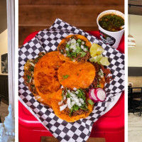 Birrieria La Plaza Restaurant SE Division - Tacos de Birria