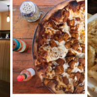 Rocco's Pizza Bar & Grill